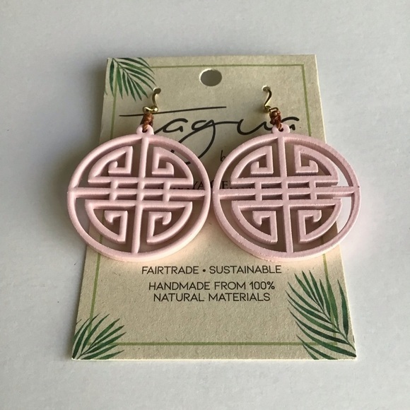 TAGUA Nut Medallion Earrings Asian-Style Pink Lacquer Open Work Lightweight NEW - Picture 5 of 14